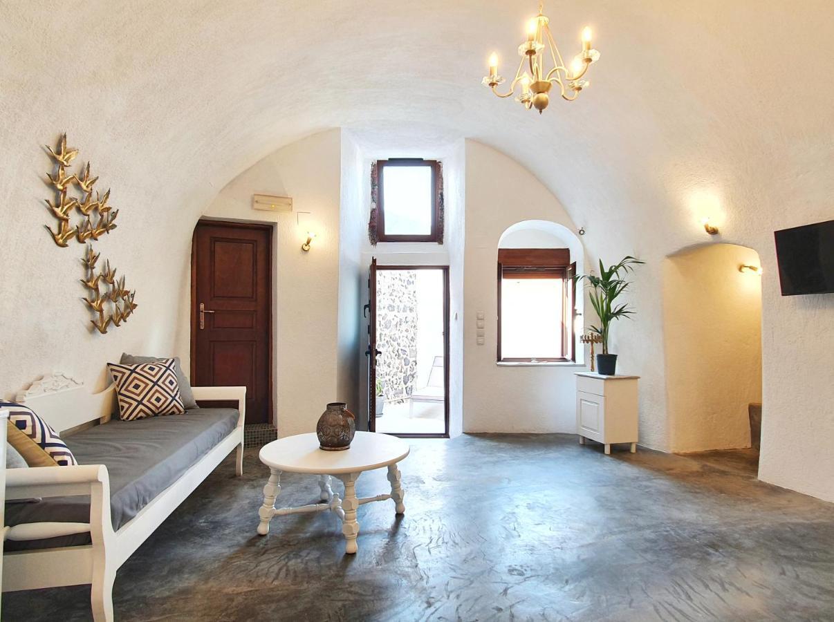 Navita Cave Houses Тира Экстерьер фото
