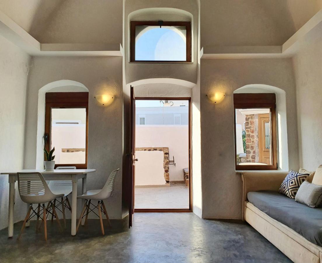 Navita Cave Houses Тира Экстерьер фото
